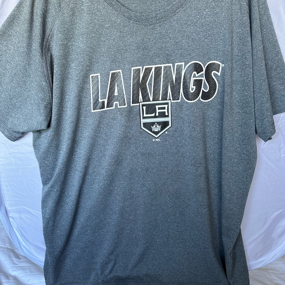 NHL Los Angeles Kings Men’s Grey tee shirt size XL